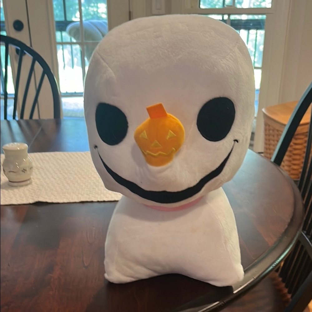 Disney White Plush Toy. The nightmare before Christmas plush.
